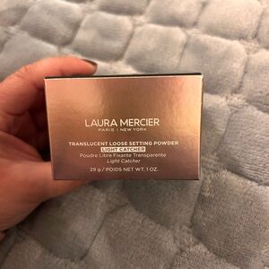 Laura mercier setting powder